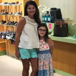 Meet your Posher, Stephanie